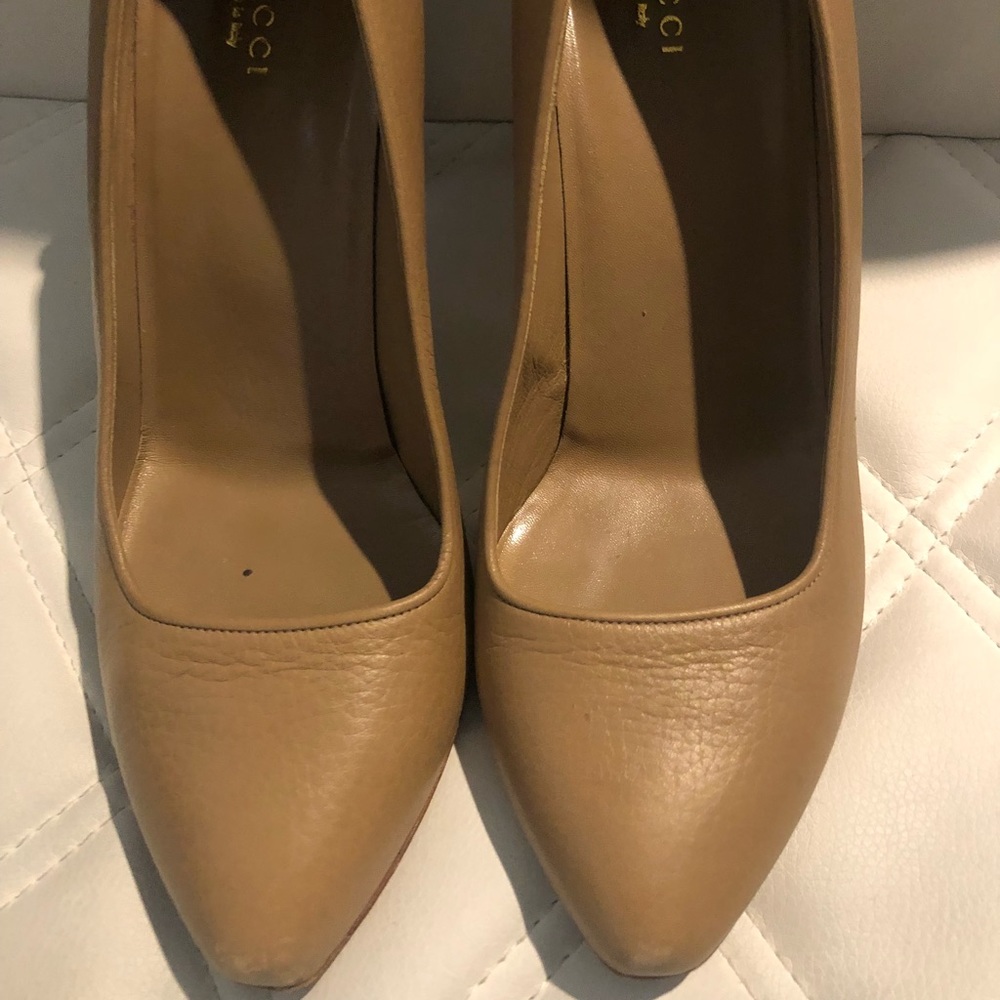 Gucci shoes size 40 AUTHENTIC- No bag- No box